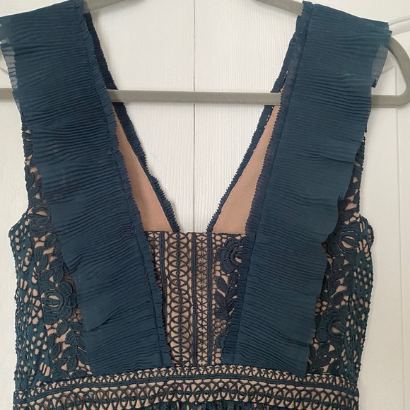 WEDDING GUEST GREEN AND TAN PLEATED DRESS SIZE 2 - Picture 5 of 7